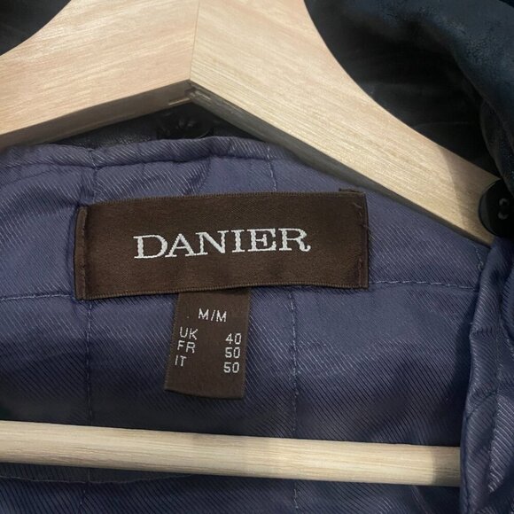 Danier Men's Black Leather Jacket with Quilt Zip out Lining Size 40/XL - Picture 8 of 15